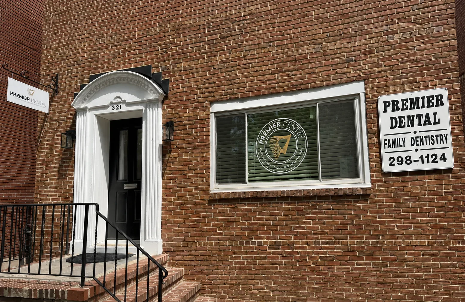 Premier Dental office exterior at 321 Farnsworth Avenue in Bordentown, New Jersey